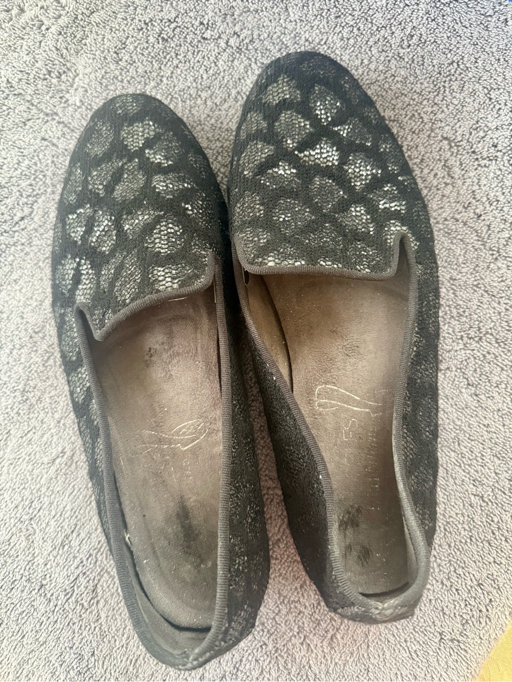 AEROSOLES Betunia Black sparkling snake Pattern Slip-On Flats